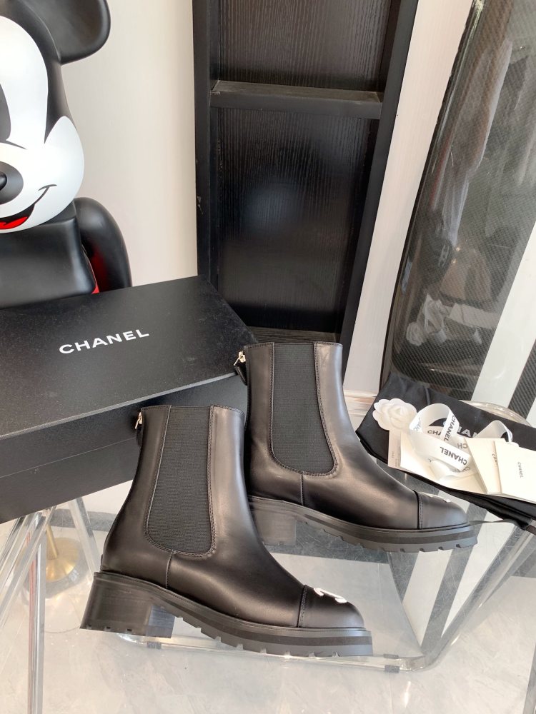 Chanel 22SS boots