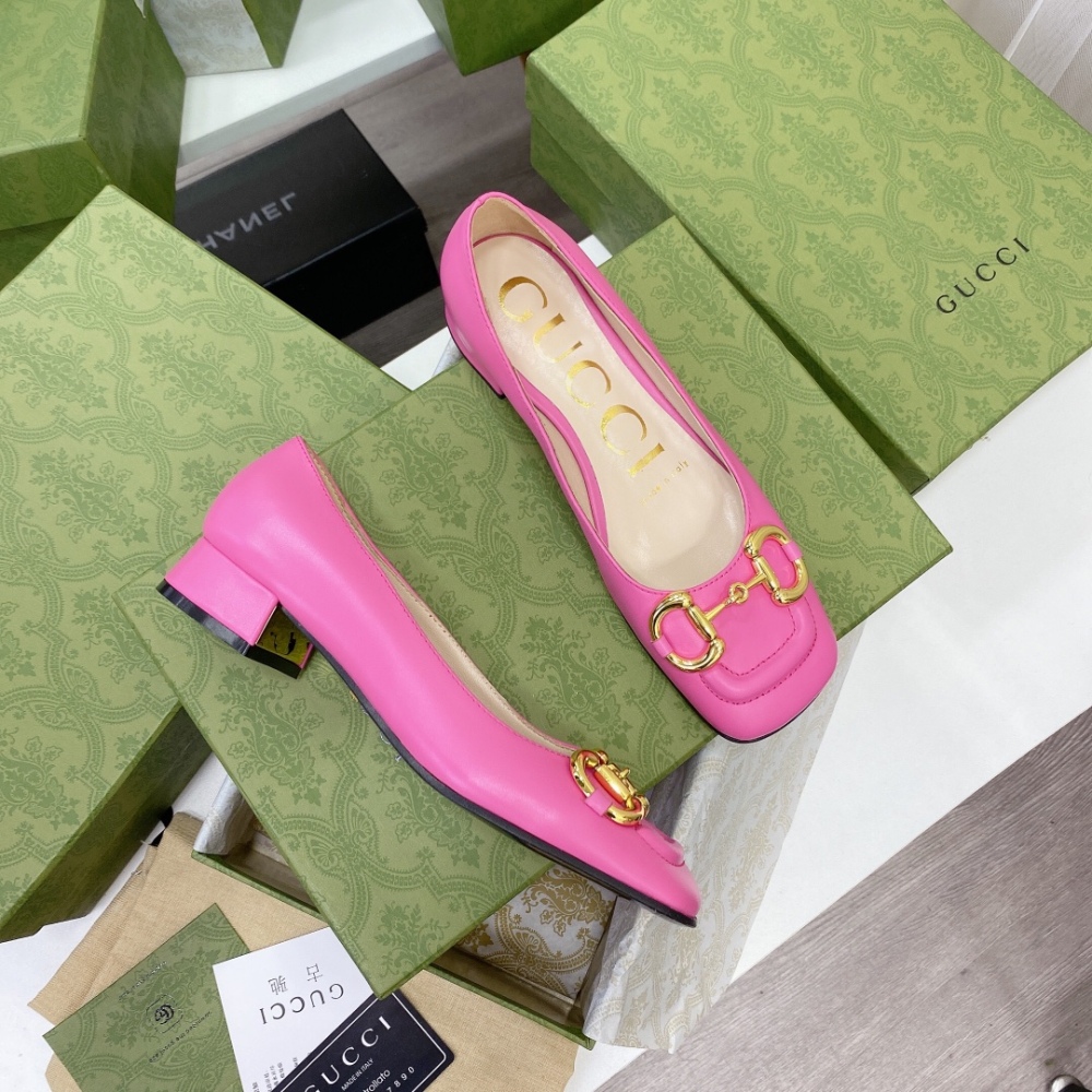 GUCCI sandals