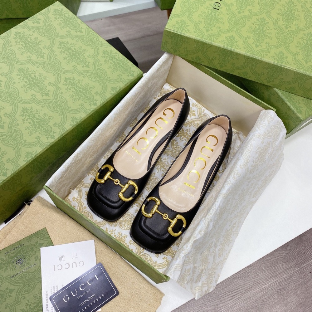 GUCCI sandals