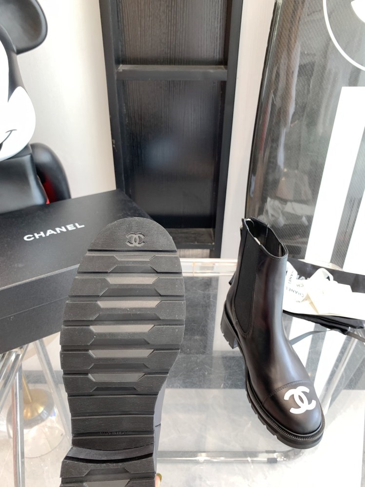 Chanel 22SS boots