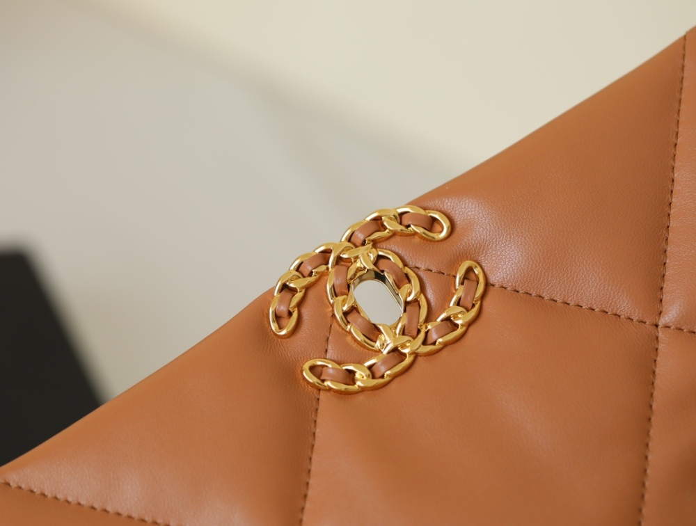 Chanel 19bag Mirror Boutique