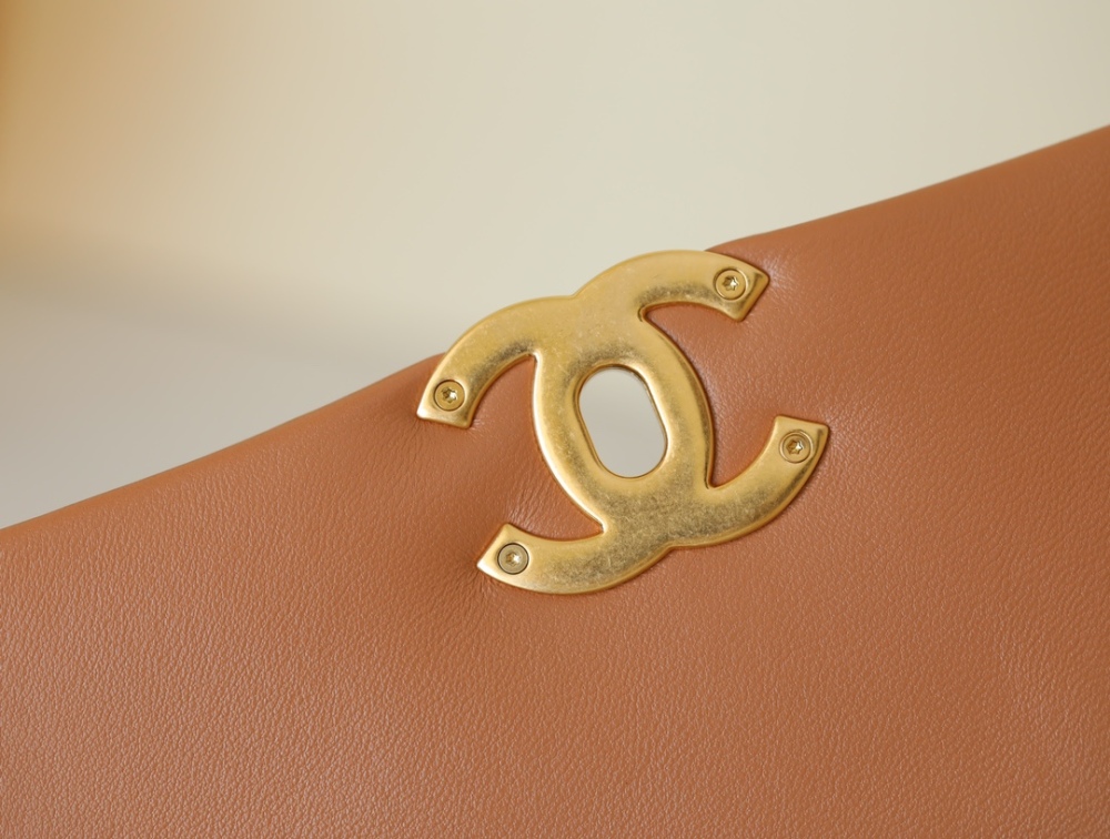 Chanel 19bag Mirror Boutique
