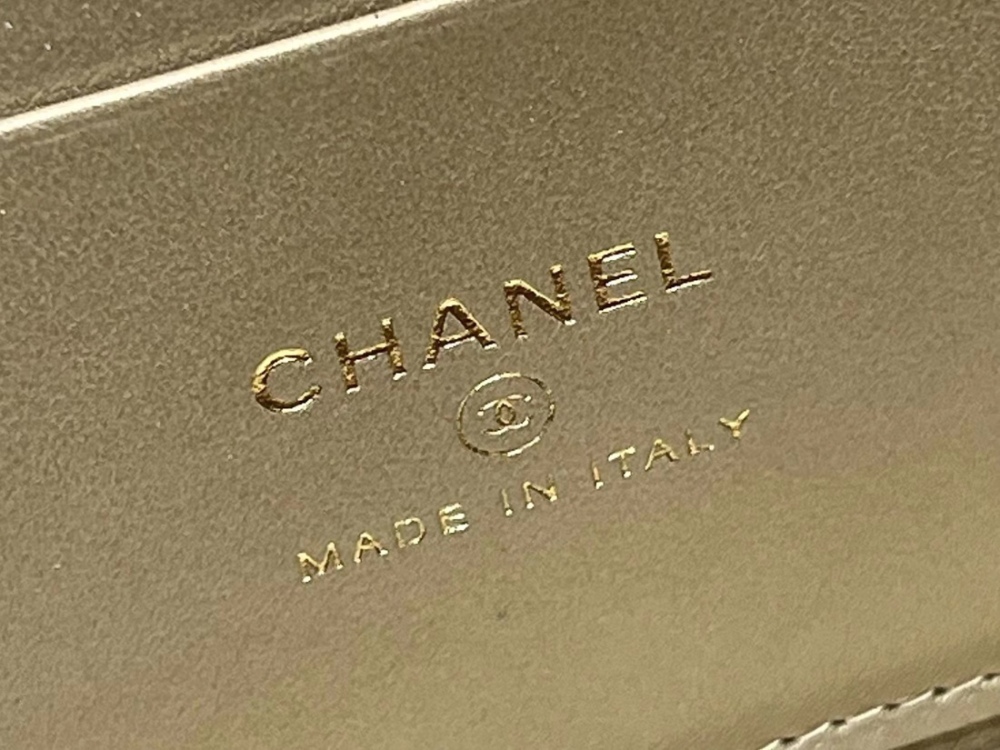 Chanel  23C  box 2303 Mirror Boutique