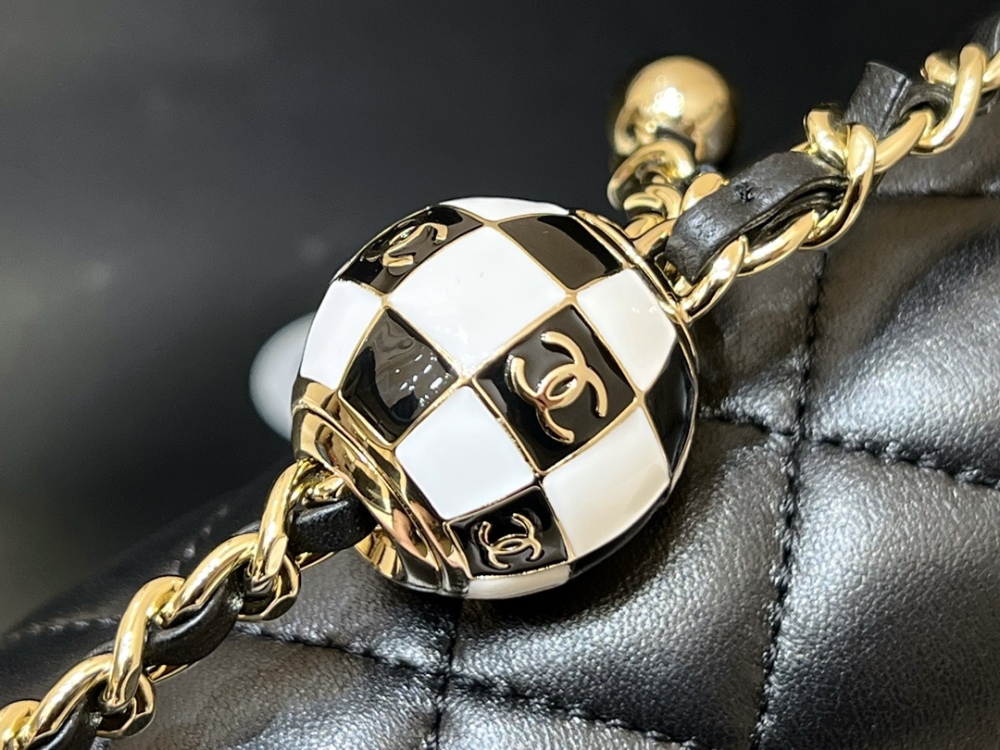 Chanel  23C cf mini 1787 Mirror Boutique
