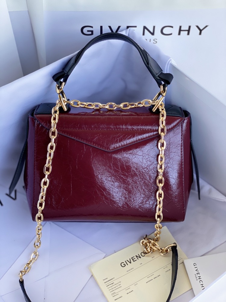 Givenchy 🇫🇷 GV3 ID Bag 9404 Mirror Boutique