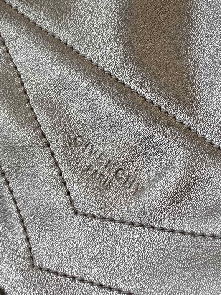Givenchy 🇫🇷 GV3 0201 Mirror Boutique