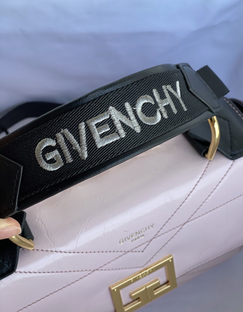 Givenchy 🇫🇷 GV3 ID Bag 9404 Mirror Boutique