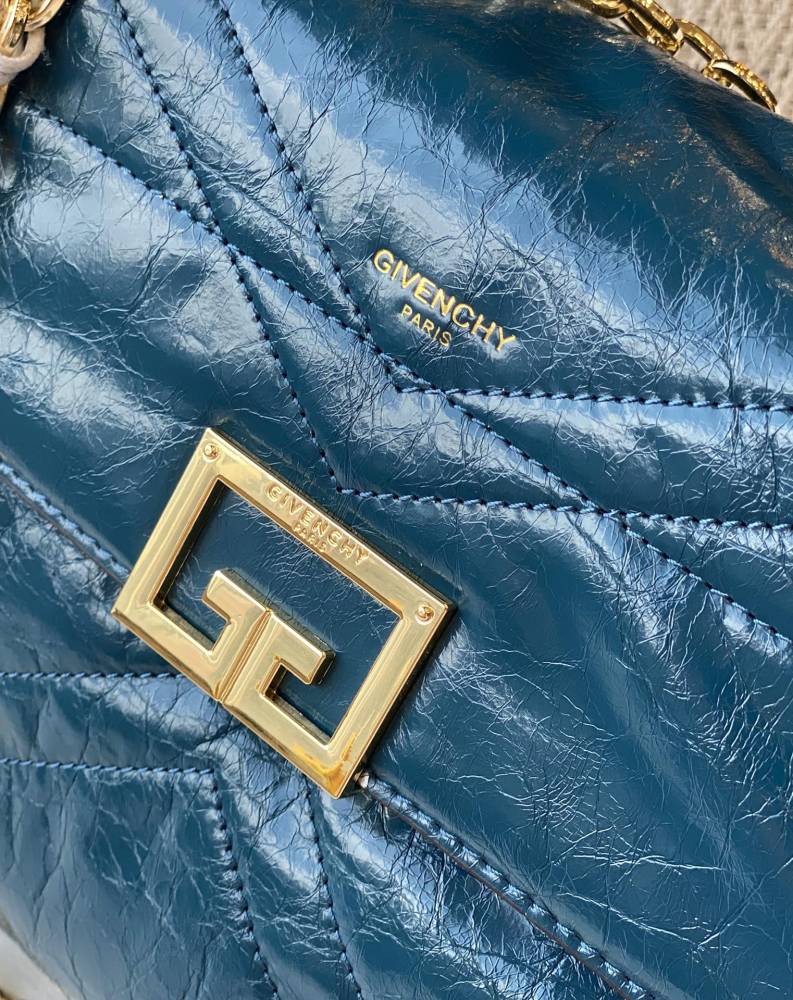 Givenchy 🇫🇷 GV3 ID Bag 9405 Mirror Boutique