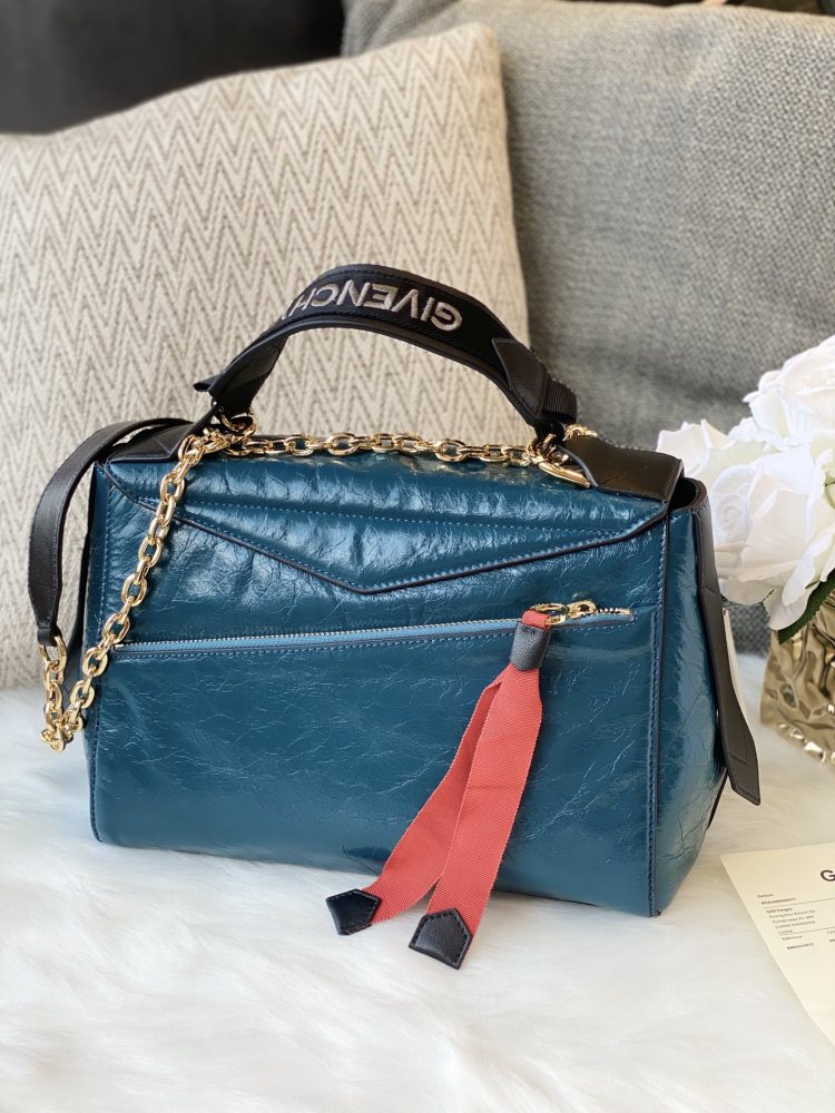 Givenchy 🇫🇷 GV3 ID Bag 9405 Mirror Boutique