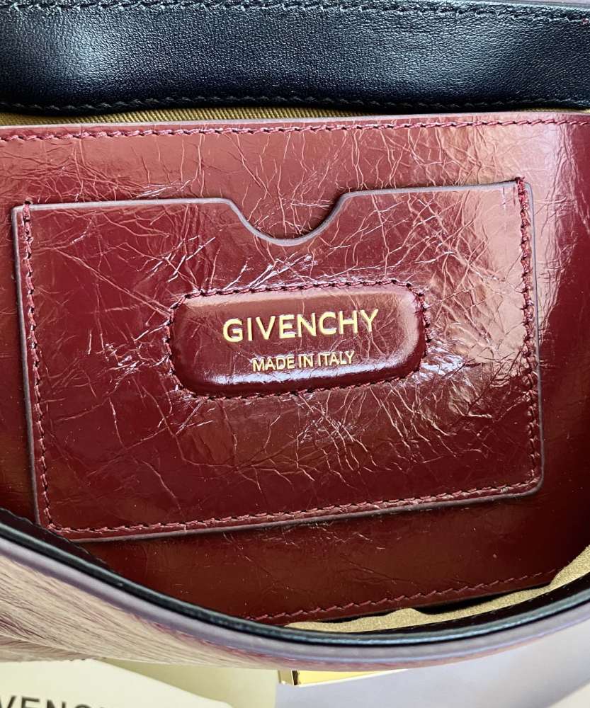 Givenchy 🇫🇷 GV3 ID Bag 9404 Mirror Boutique