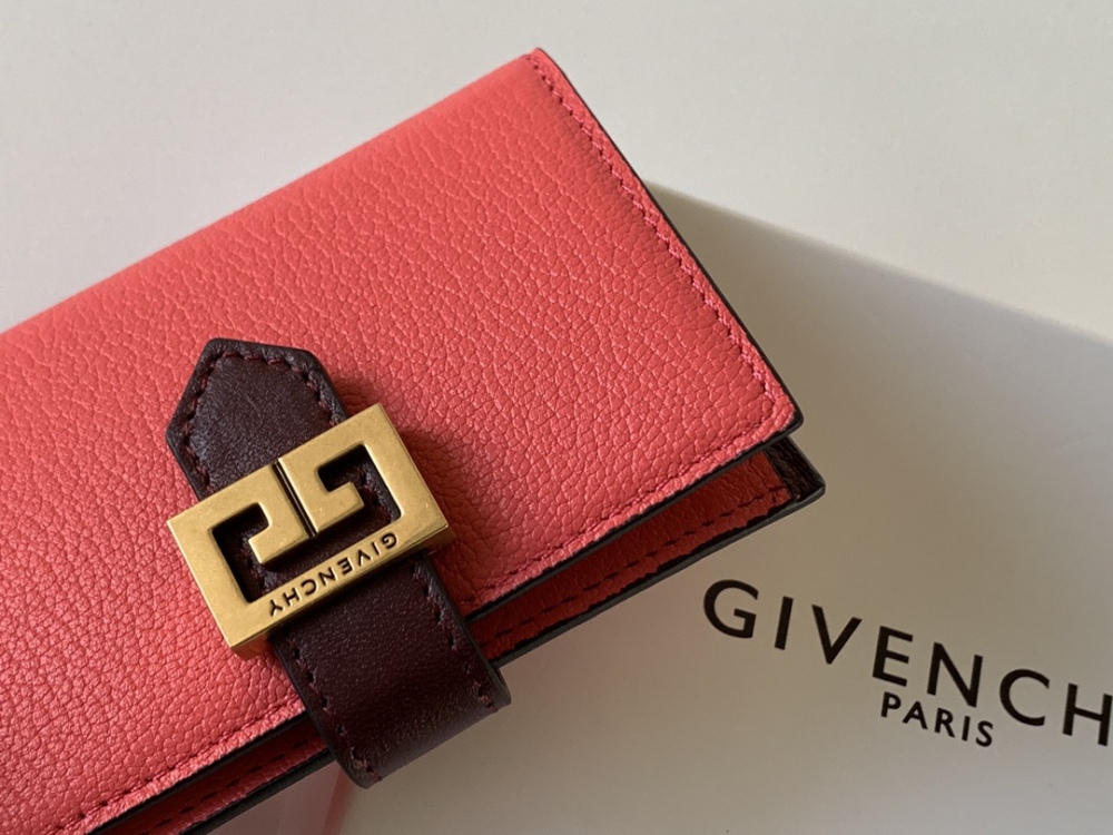 Givenchy 🇫🇷 GV3 wallet HB057 Mirror Boutique