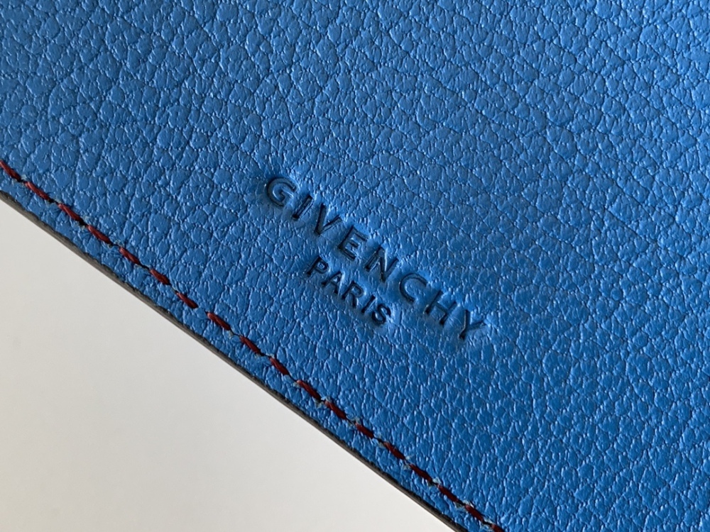 Givenchy 🇫🇷 GV3 wallet HB057 Mirror Boutique