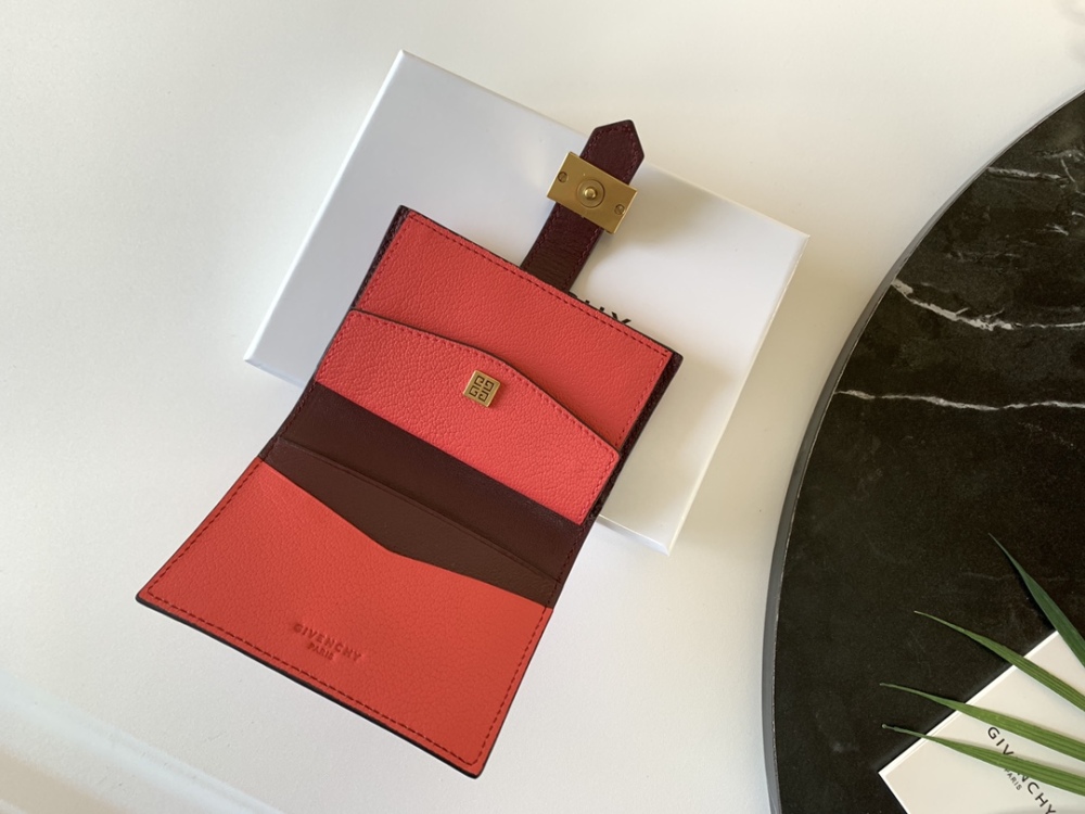 Givenchy 🇫🇷 GV3 wallet HB057 Mirror Boutique