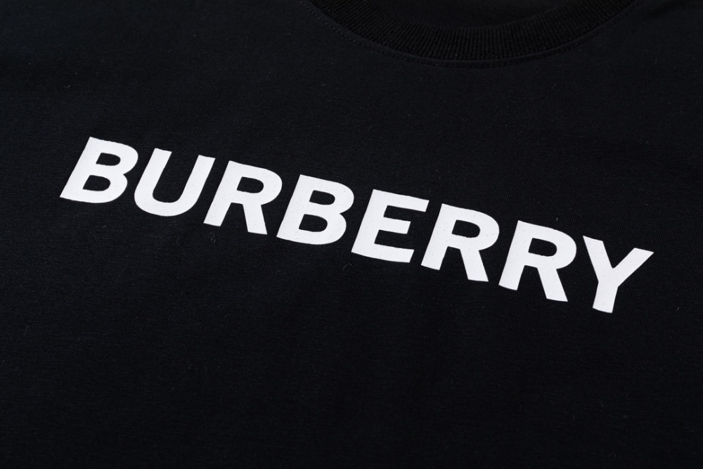 Burberry T-shirt  for man and woman