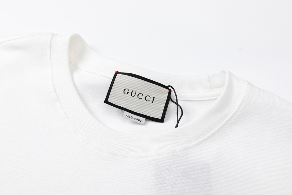 GUCCI T-shirt  for man and woman