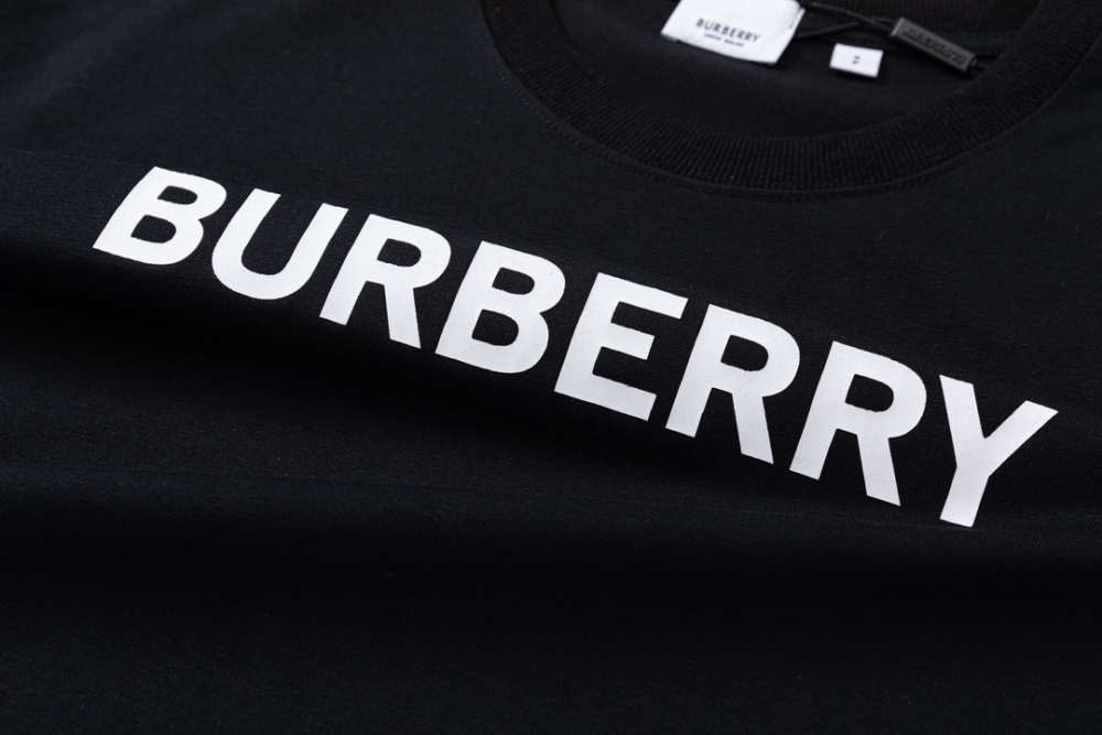 Burberry T-shirt  for man and woman