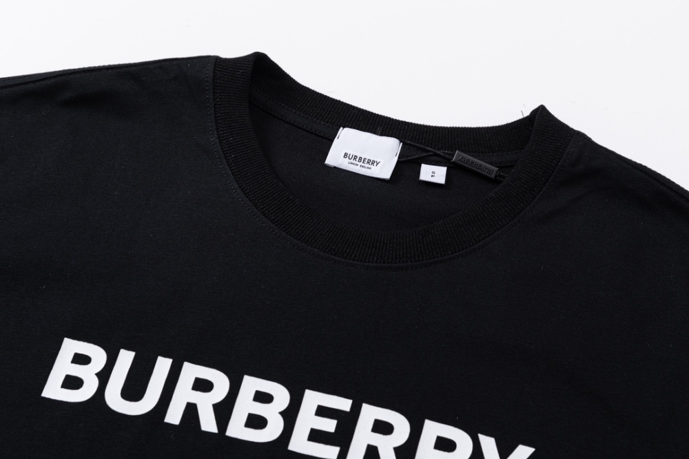 Burberry T-shirt  for man and woman