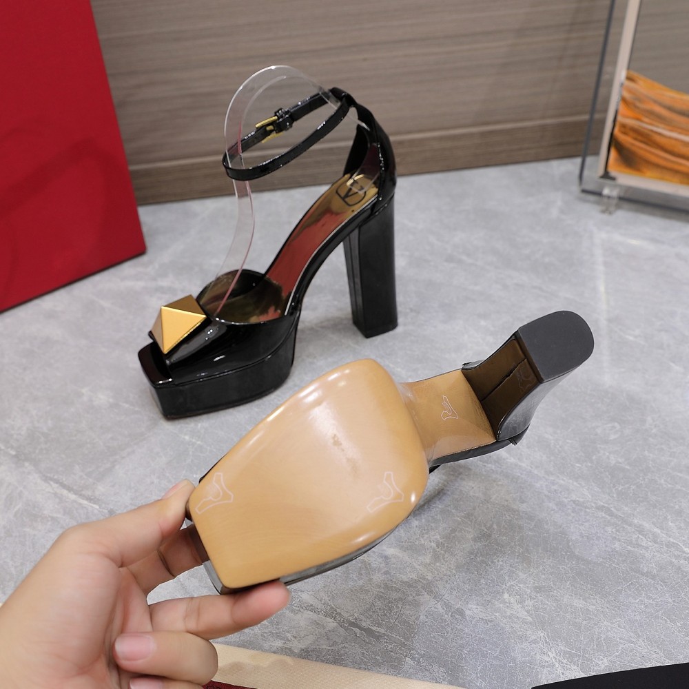 Valentino Sandals 2022SS
