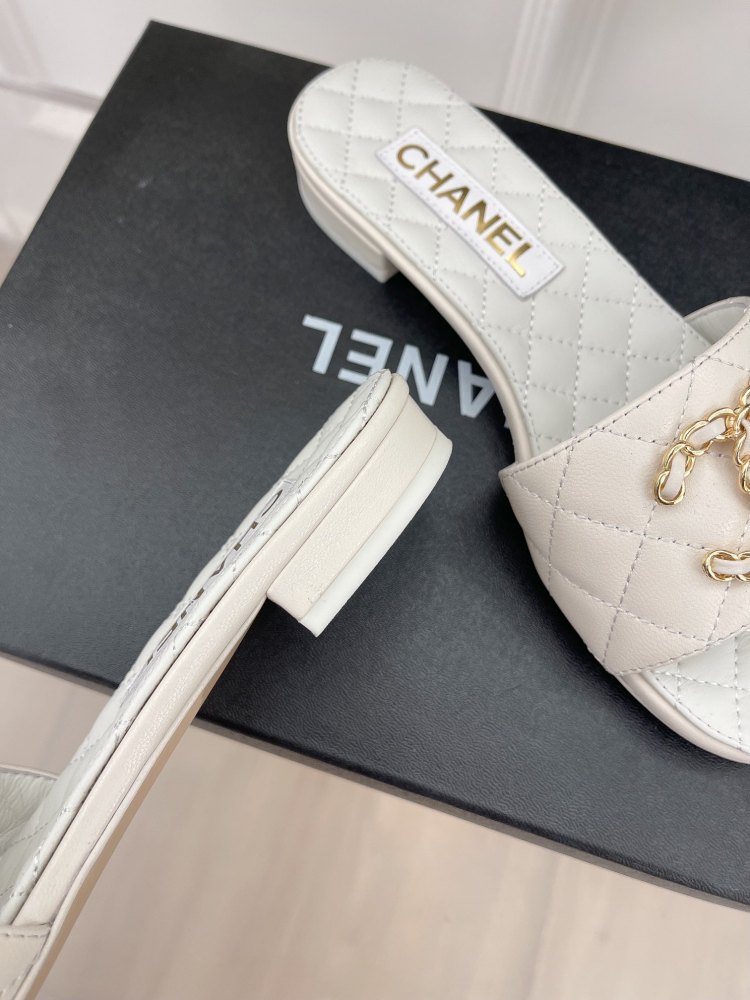 Chanel slippers 23C
