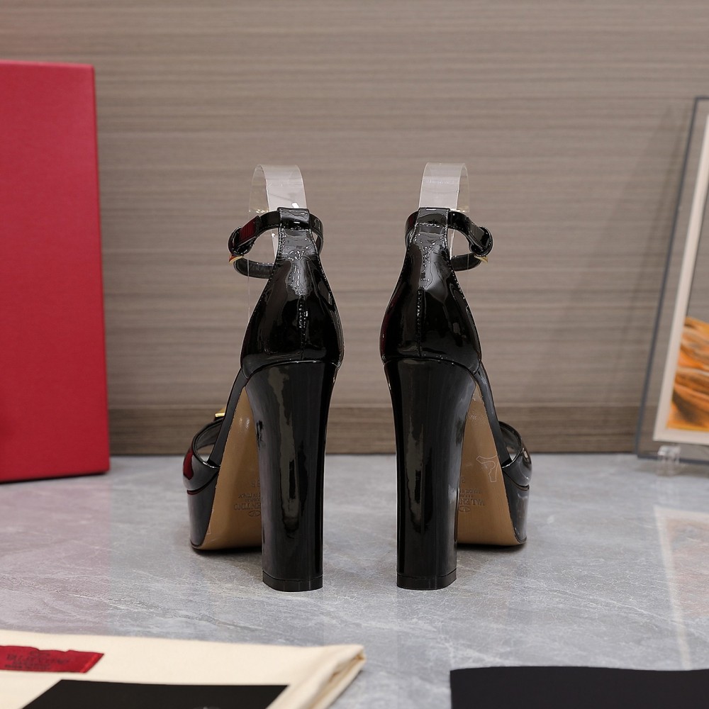 Valentino Sandals 2022SS