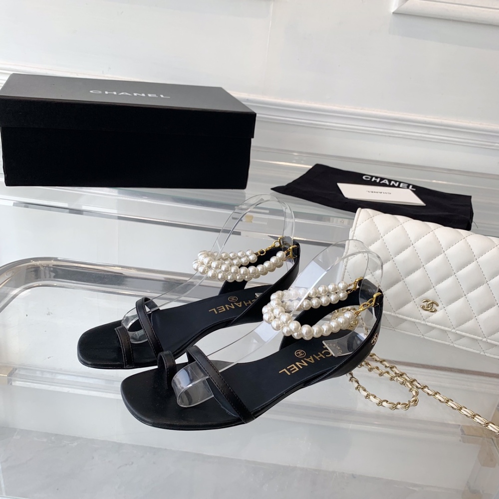 Chanel sandals 3cm