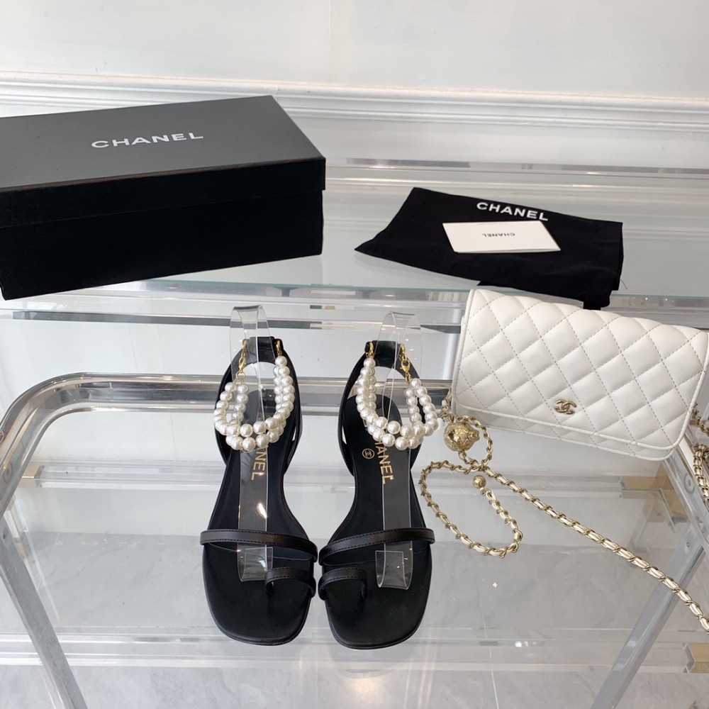 Chanel sandals 3cm