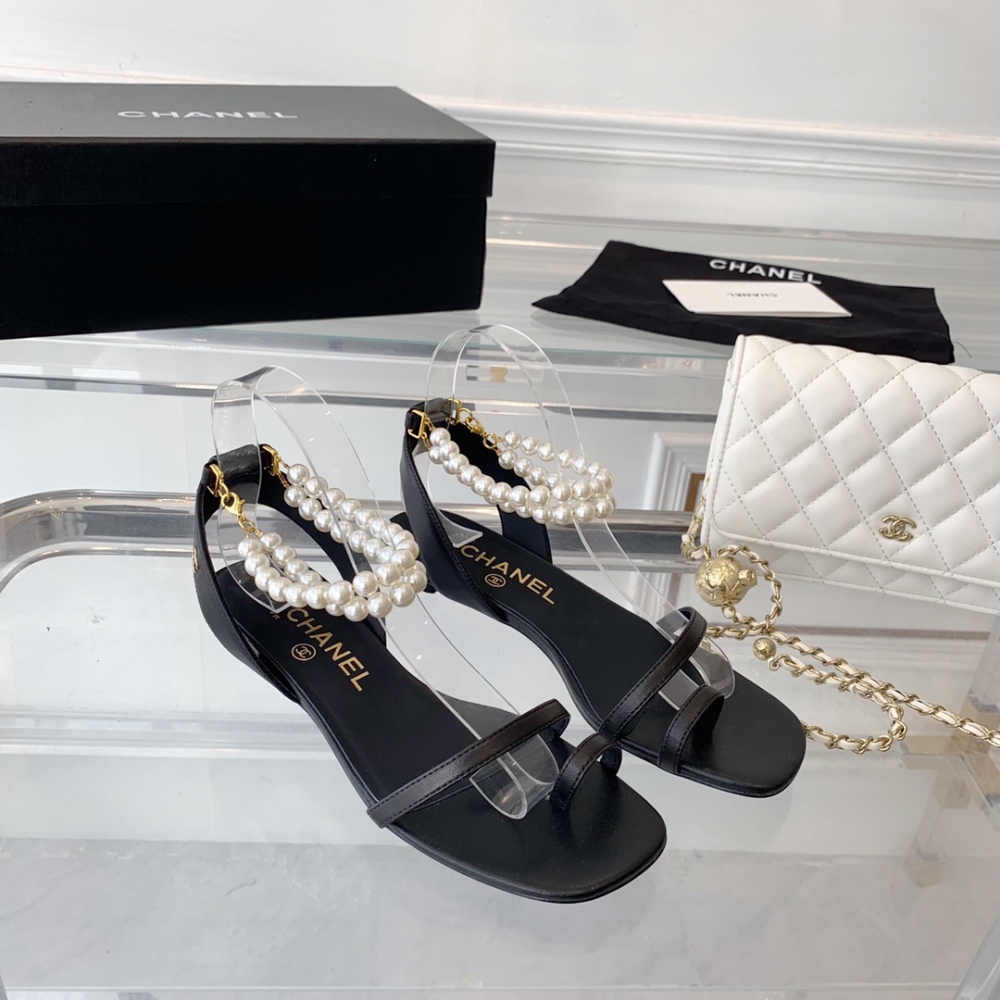 Chanel sandals 3cm
