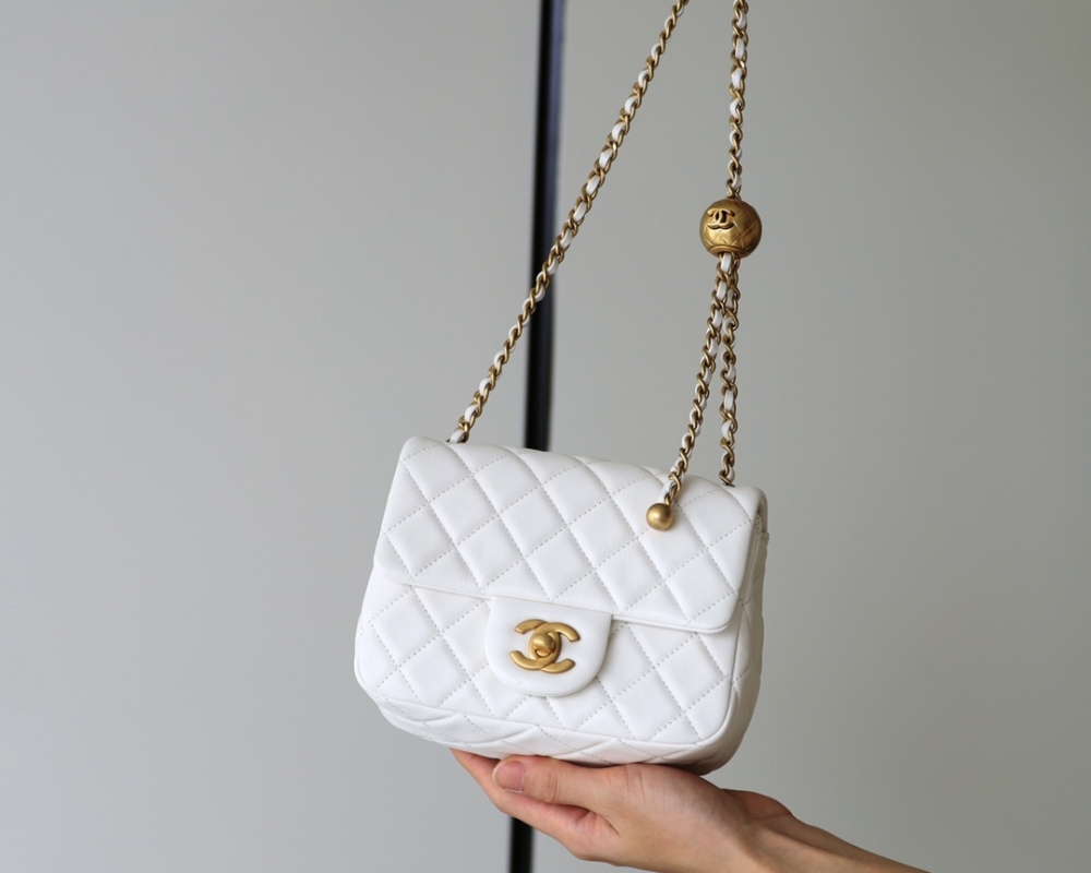 Chanel  23C cf mini Classic flap bag 1786 Mirror Boutique