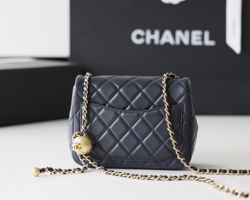 Chanel  23C cf mini Classic flap bag 1786 Mirror Boutique