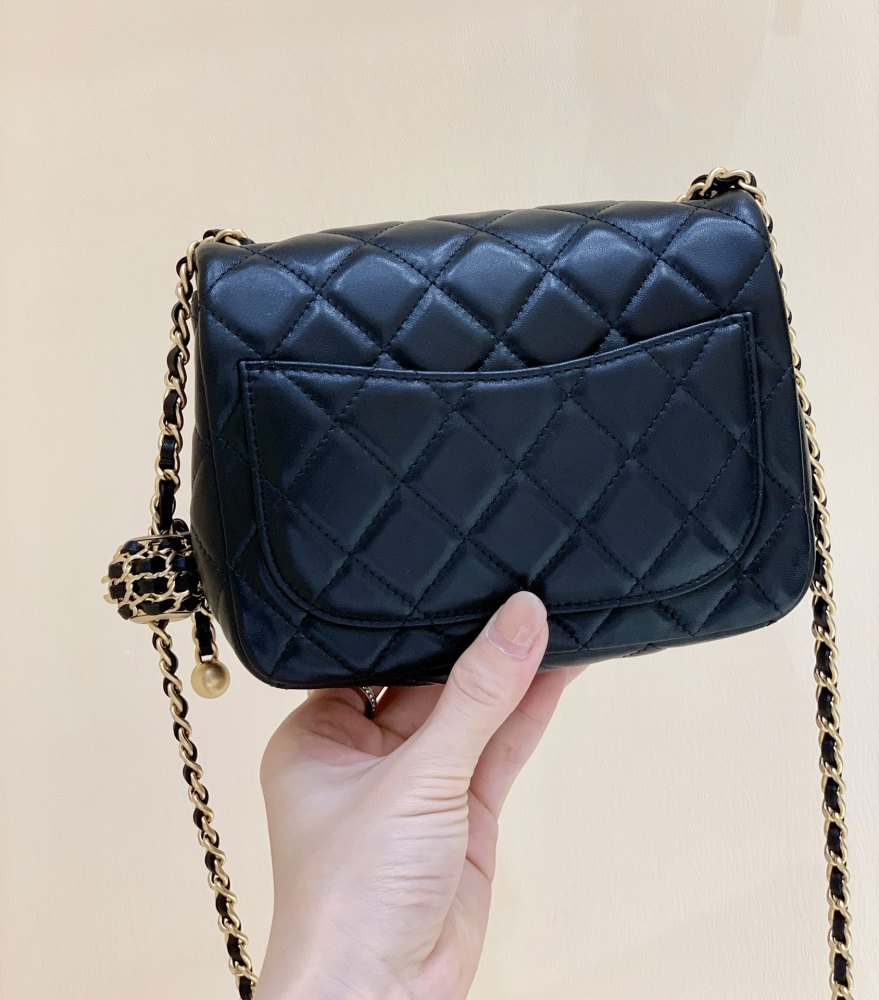Chanel  23C cf mini Classic flap bag 1786 Mirror Boutique