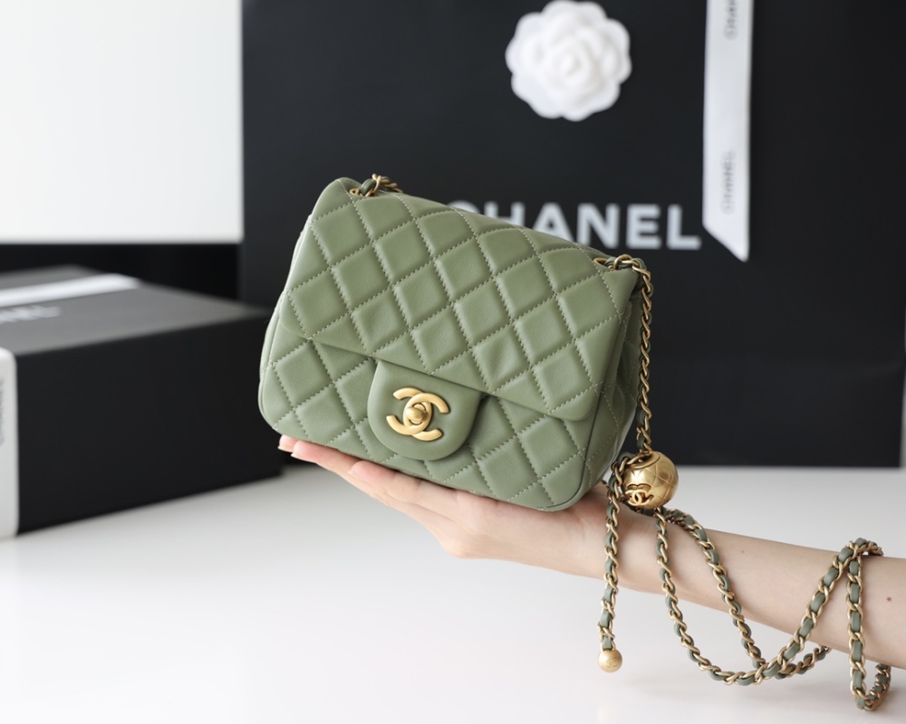 Chanel  23C cf mini Classic flap bag 1786 Mirror Boutique