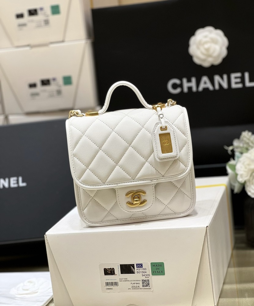 Chanel  22k  messenger bag AS3652 Mirror Boutique