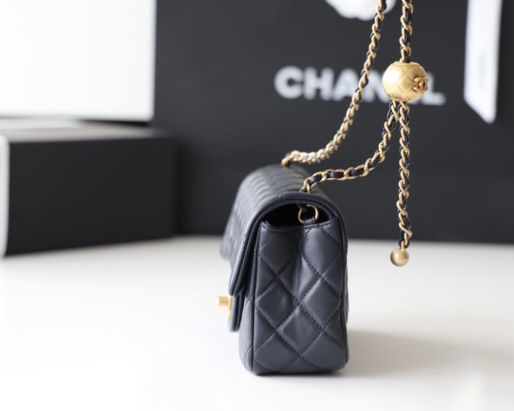 Chanel  23C cf mini Classic flap bag 1787 Mirror Boutique