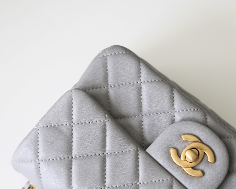Chanel  23C cf mini Classic flap bag 1787 Mirror Boutique