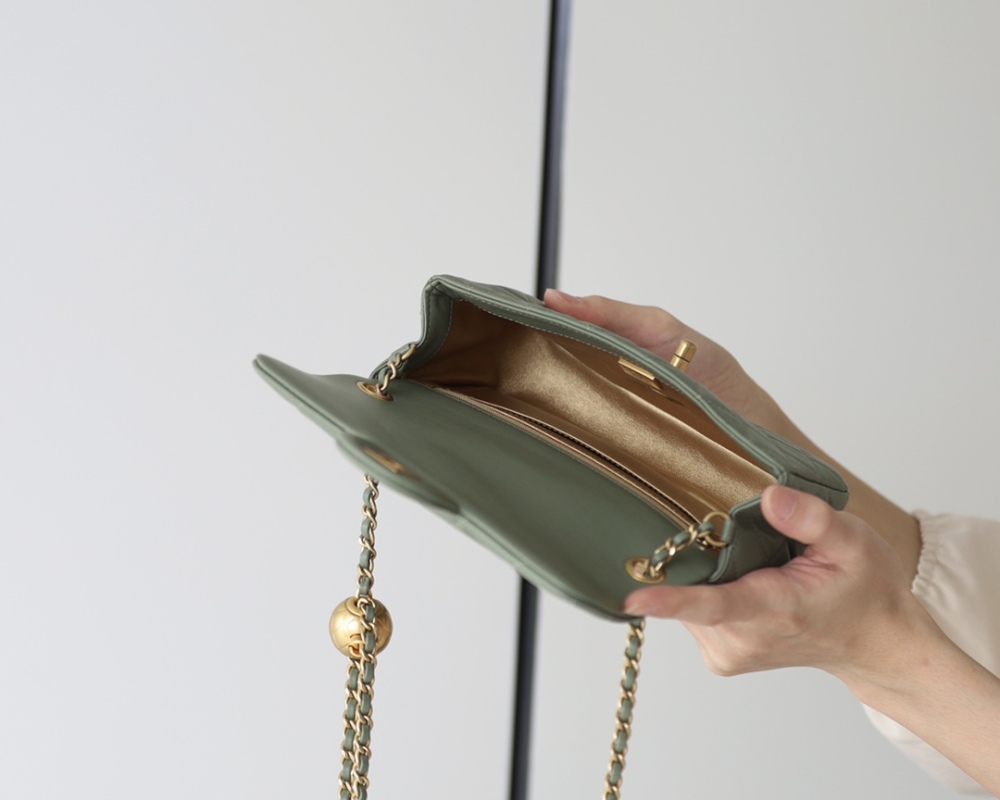 Chanel  23C cf mini Classic flap bag 1787 Mirror Boutique