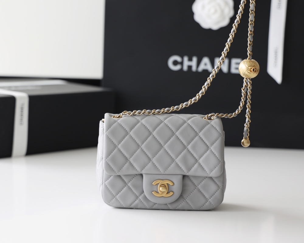 Chanel  23C cf mini Classic flap bag 1786 Mirror Boutique