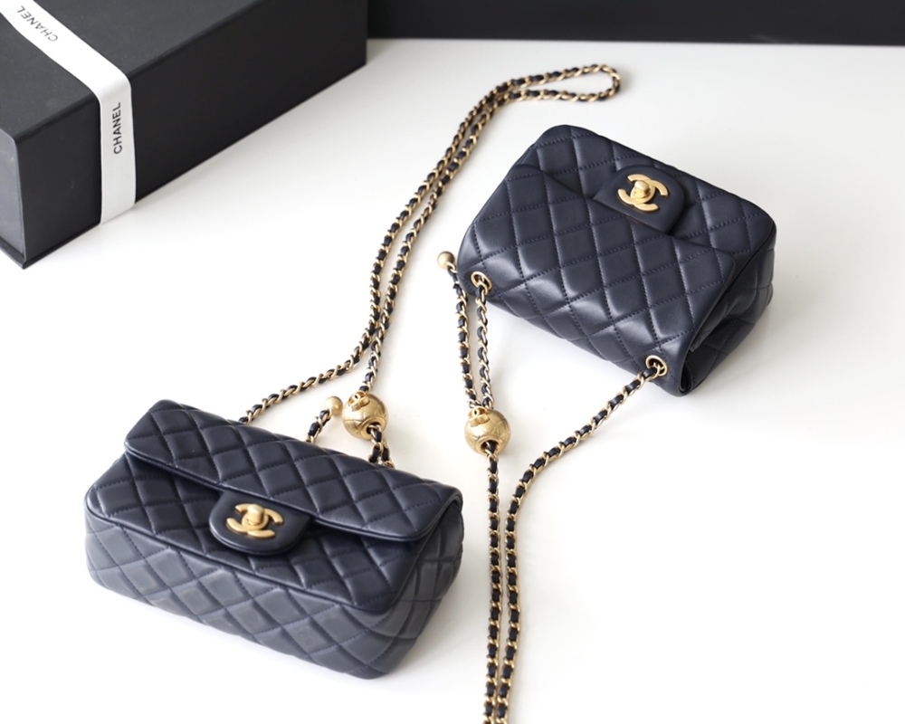 Chanel  23C cf mini Classic flap bag 1787 Mirror Boutique