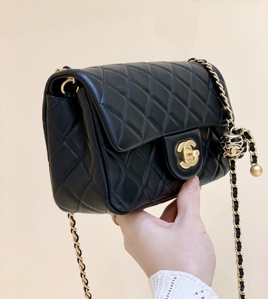 Chanel  23C cf mini Classic flap bag 1787 Mirror Boutique
