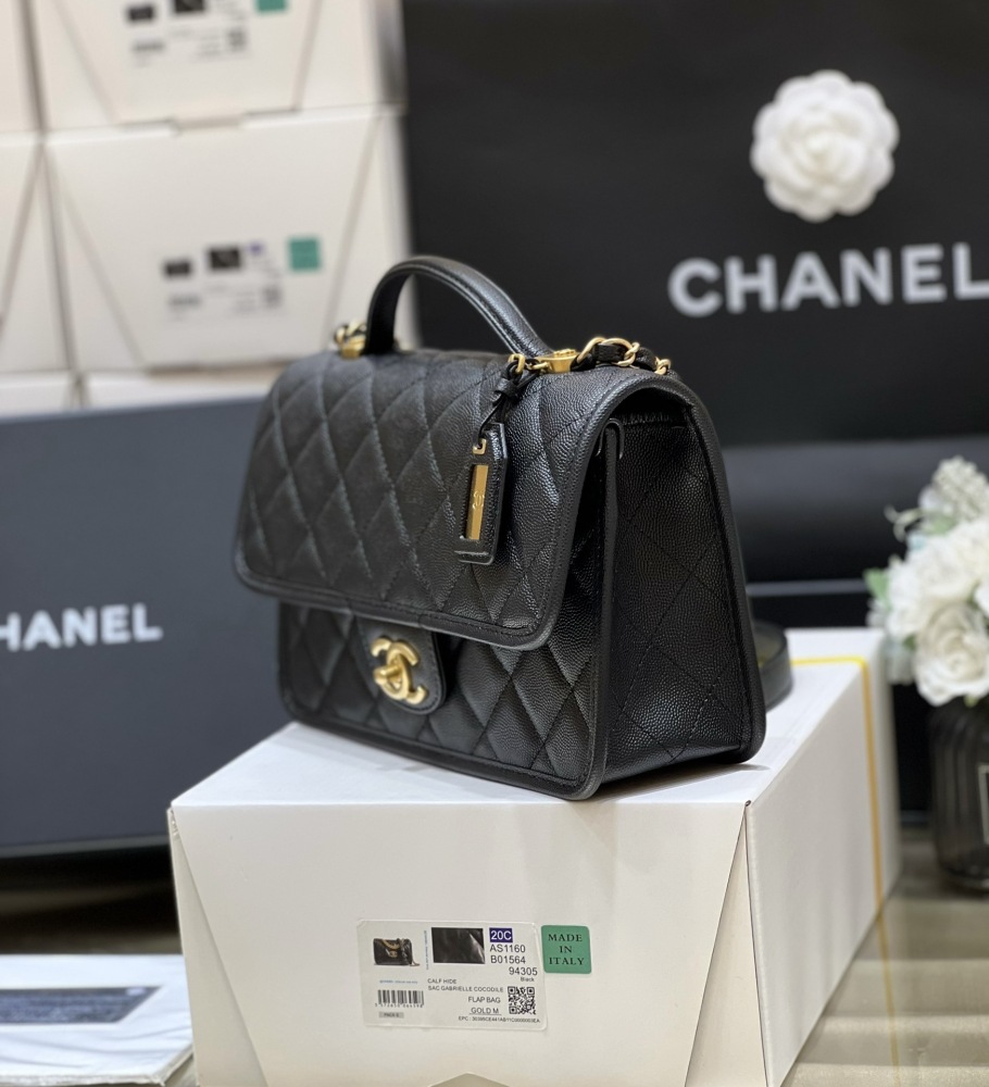 Chanel  22k  messenger bag AS3653 Mirror Boutique