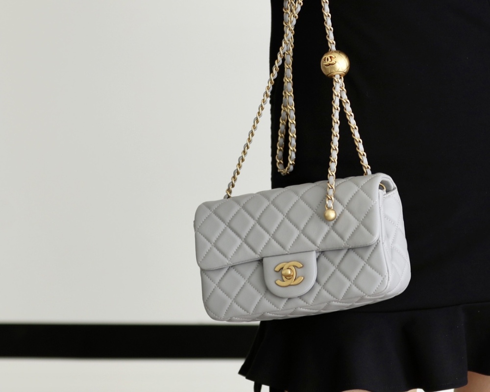 Chanel  23C cf mini Classic flap bag 1787 Mirror Boutique