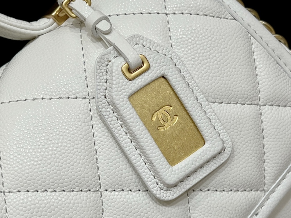 Chanel  22k  messenger bag AS3652 Mirror Boutique