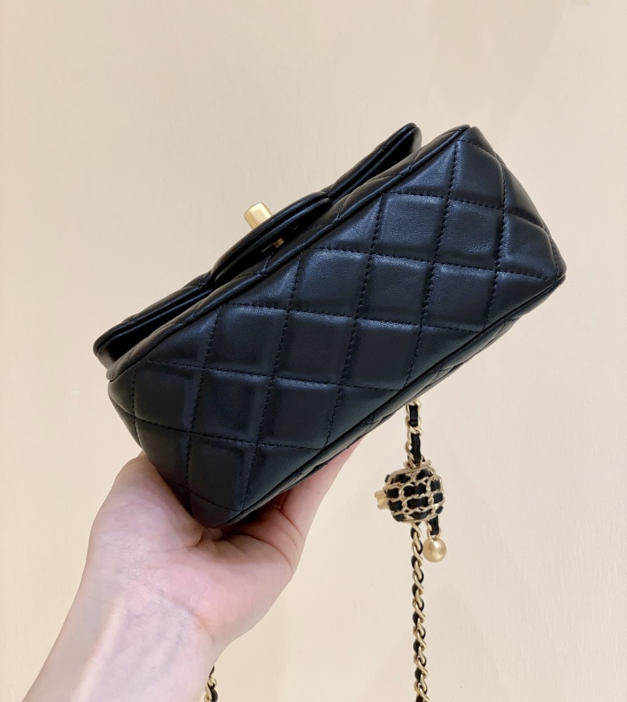 Chanel  23C cf mini Classic flap bag 1786 Mirror Boutique