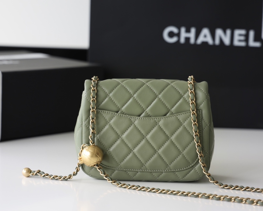 Chanel  23C cf mini Classic flap bag 1786 Mirror Boutique