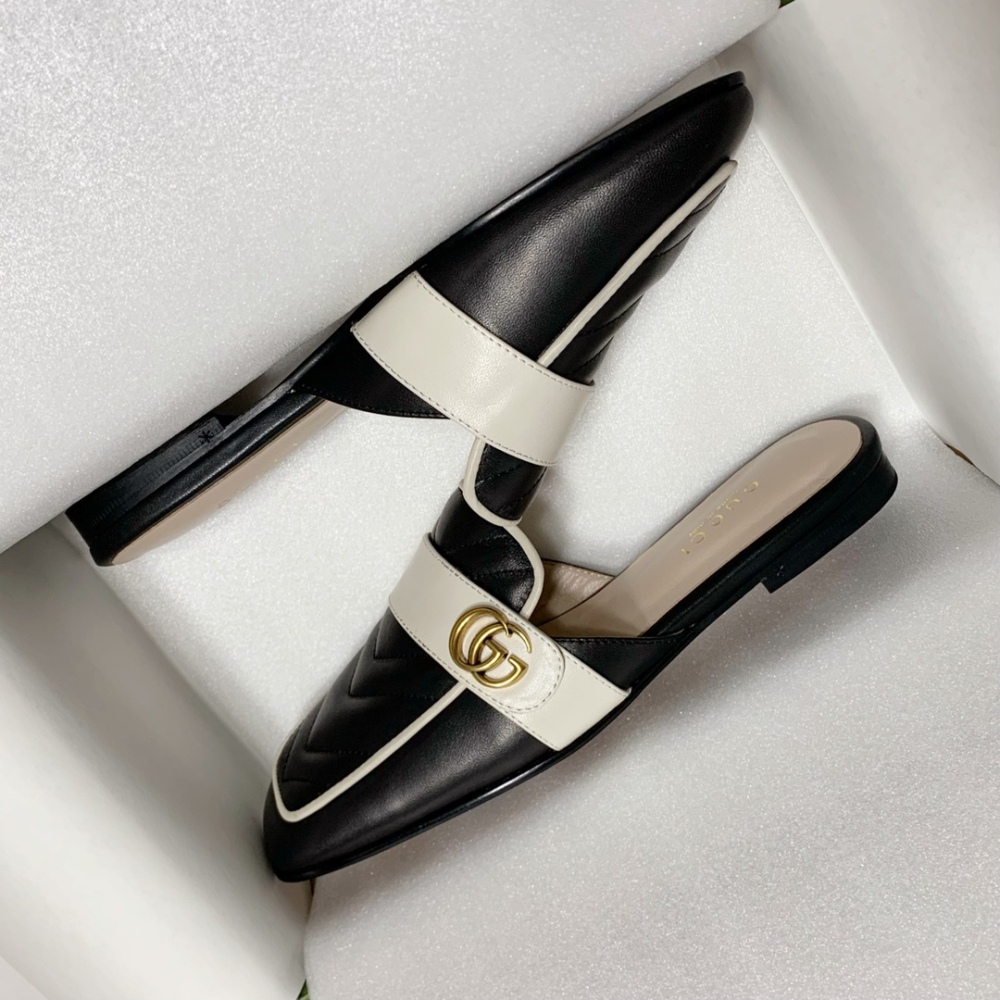 Gucci slippers