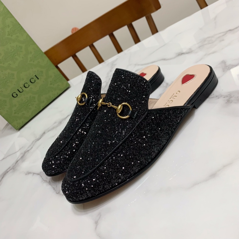 Gucci slippers