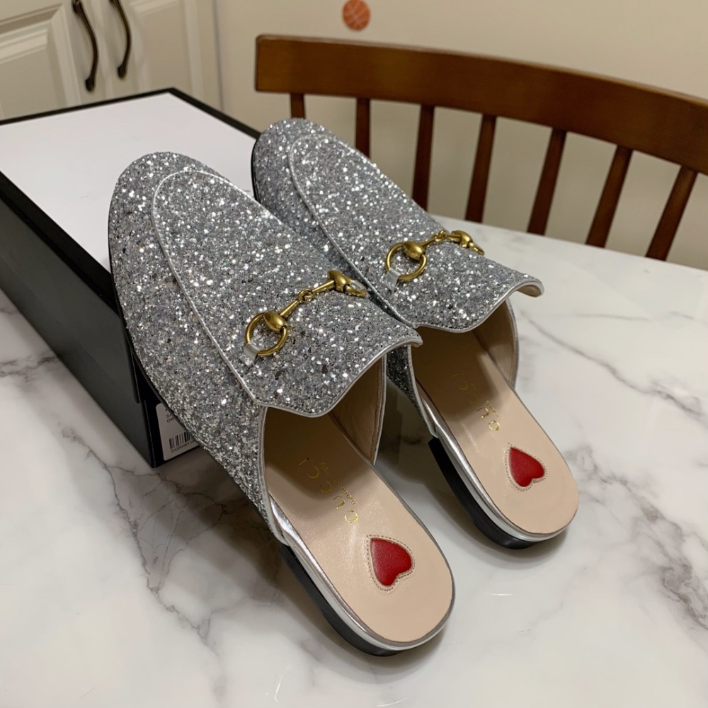 Gucci slippers