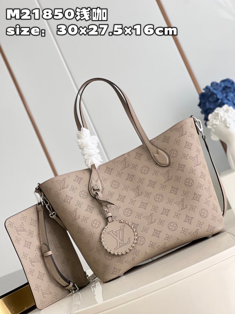 Louis Vuitton Blossom GM M21850 Mirror boutique