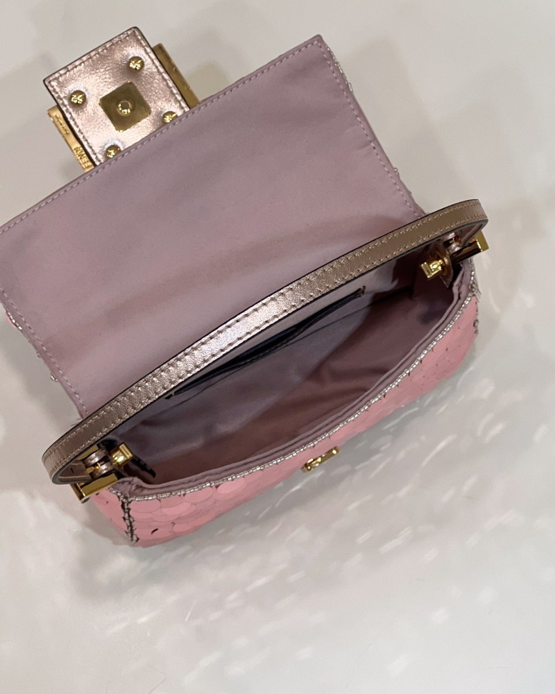 Fendi Baguette bag mini  8582 Mirror Boutique