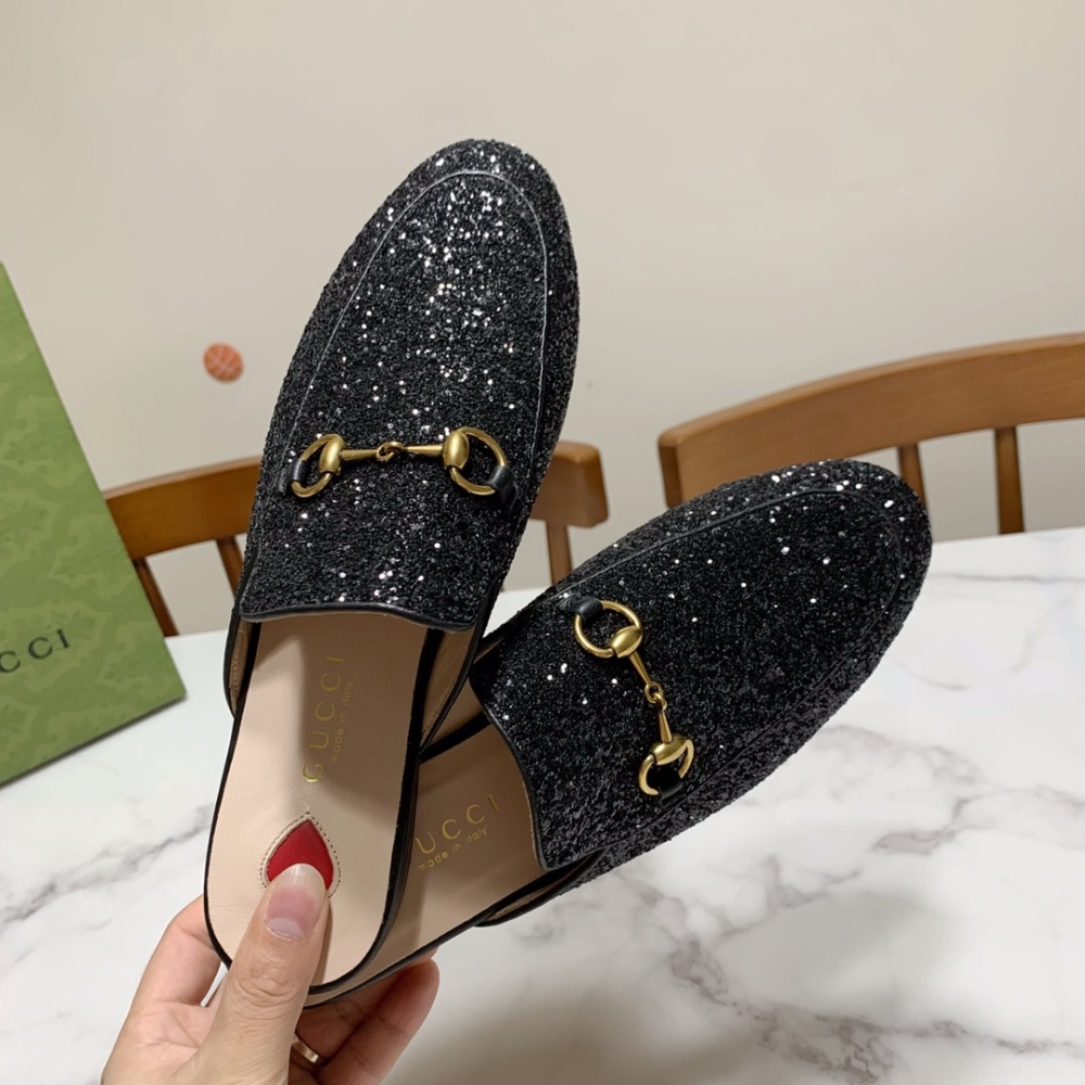 Gucci slippers