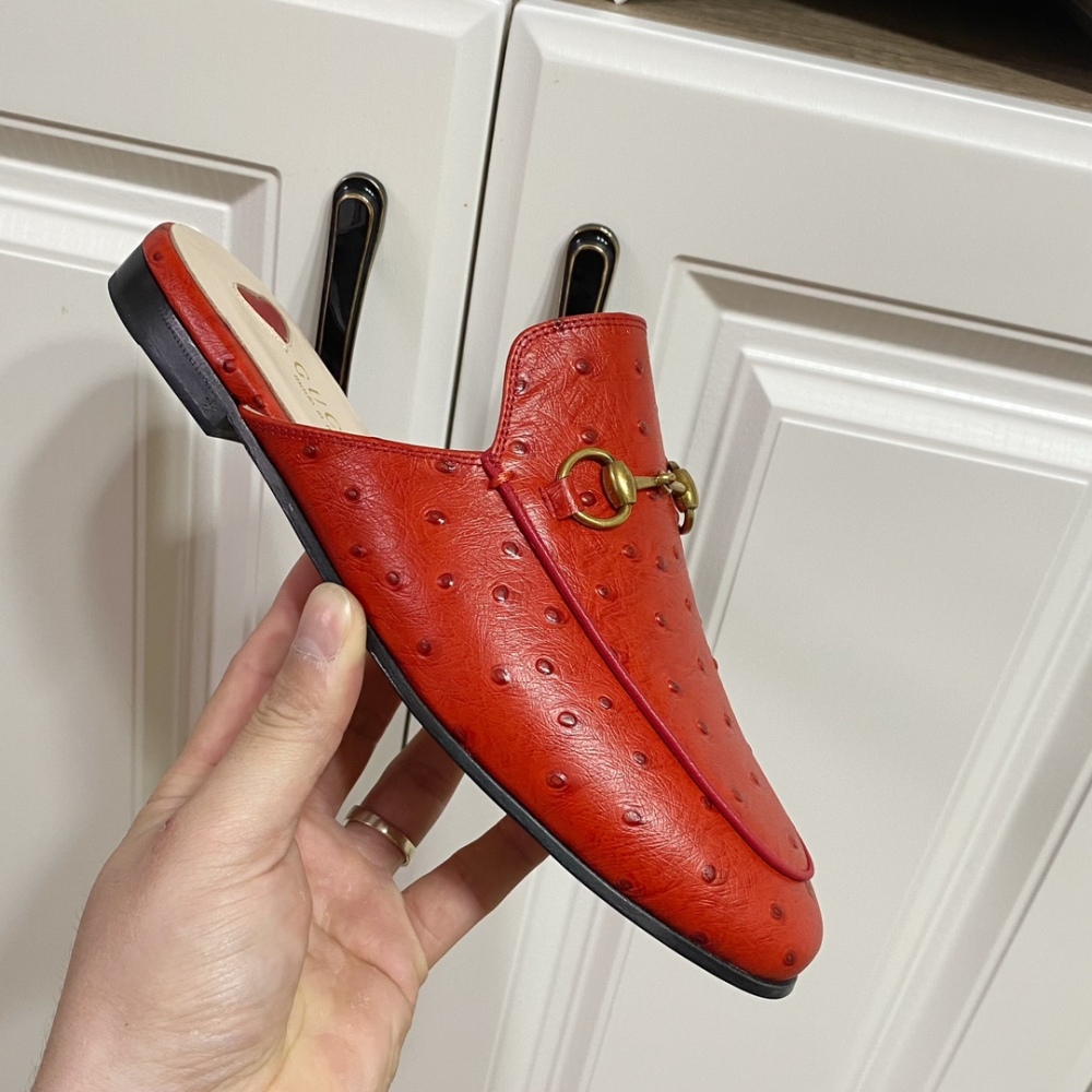 Gucci slippers